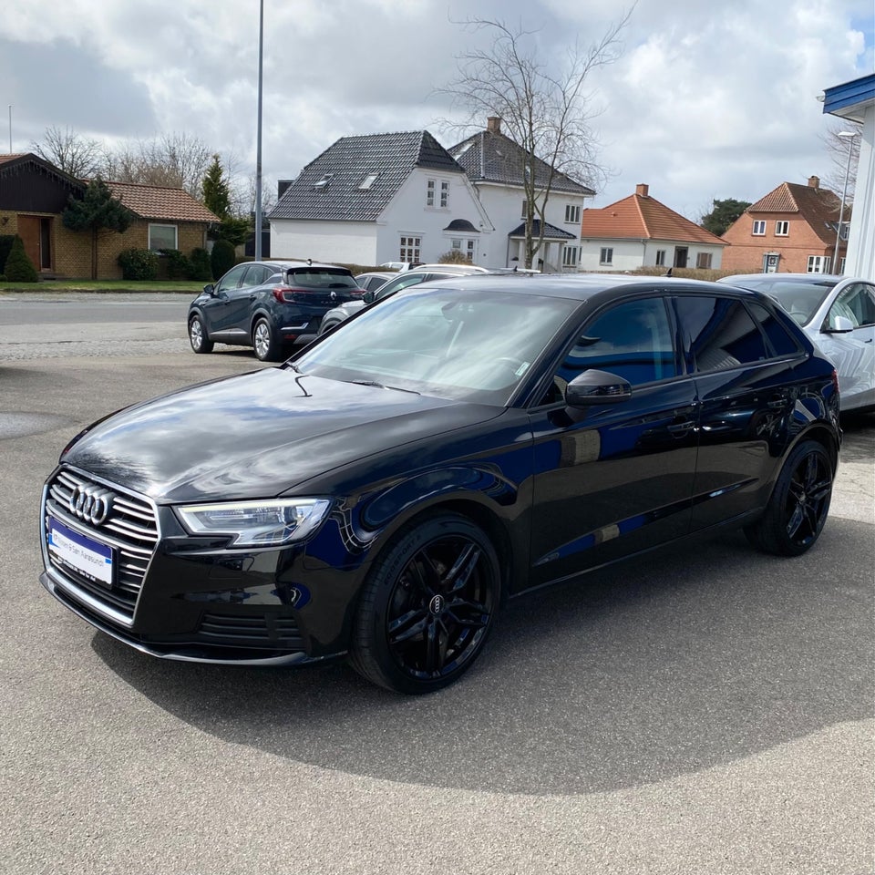 Audi A3 1,6 TDi 110 Sportback 5d