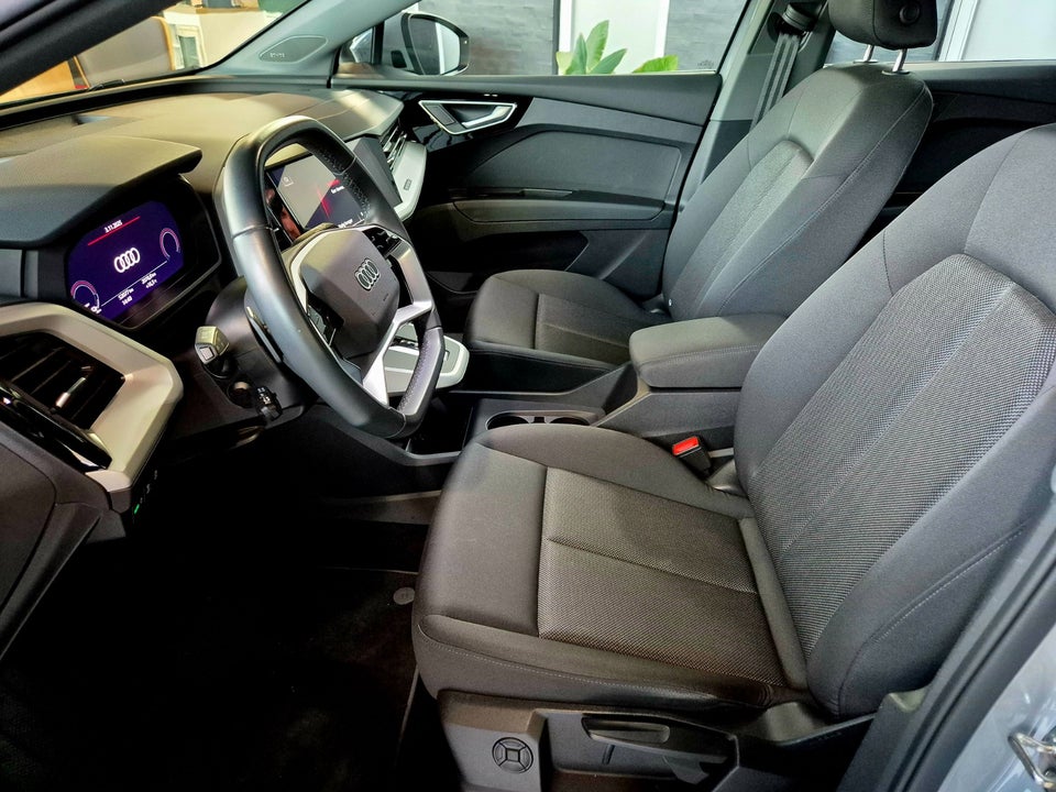 Audi Q4 e-tron 45 Progress 5d