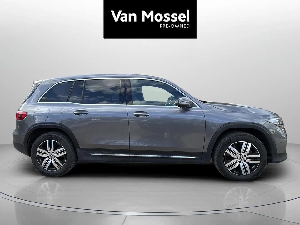 Mercedes EQB300 Progressive 4Matic 5d