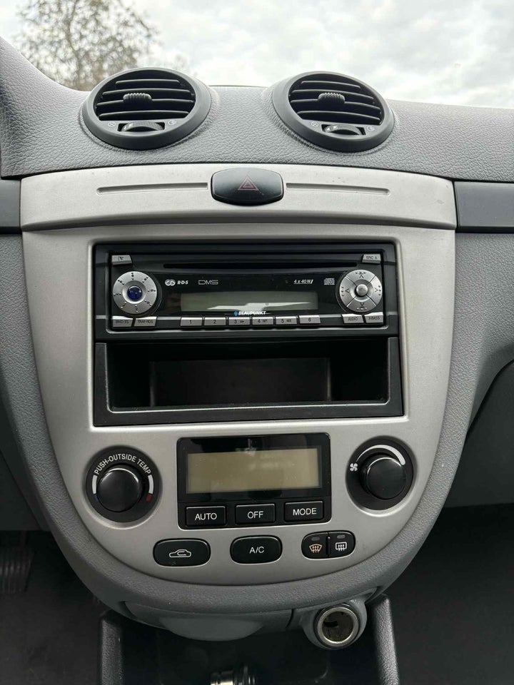 Chevrolet Lacetti 1,6 Classic 5d