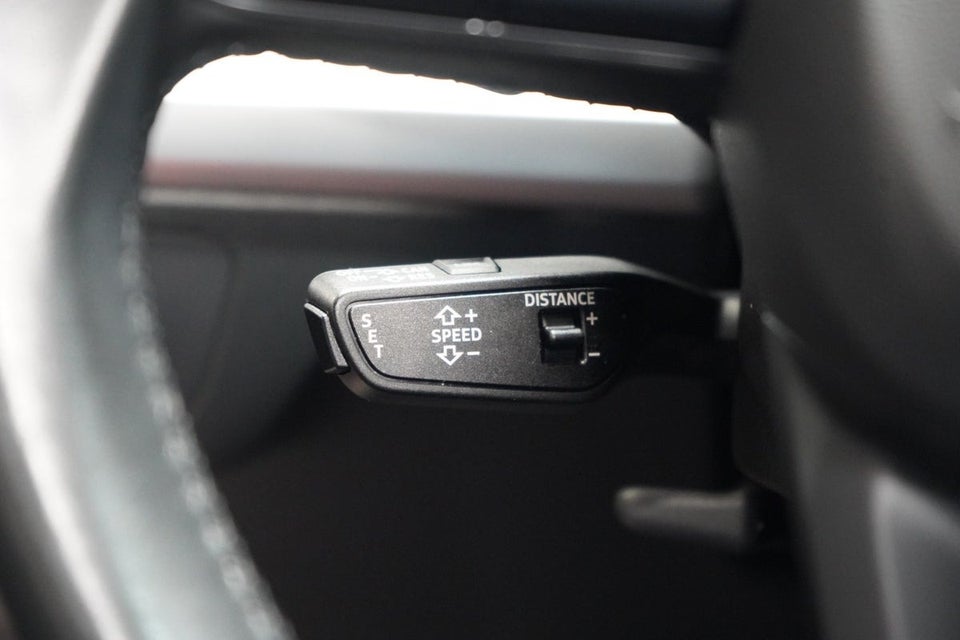 Audi Q5 55 TFSi e Sport quattro S-tr. 5d