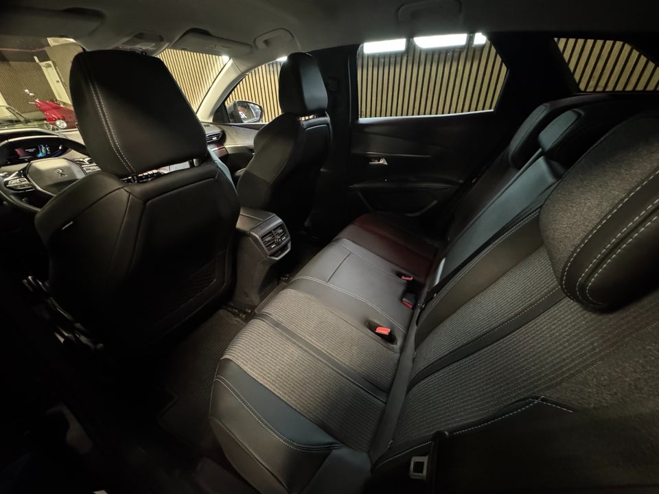 Peugeot 3008 1,6 Hybrid Allure Pack EAT8 5d