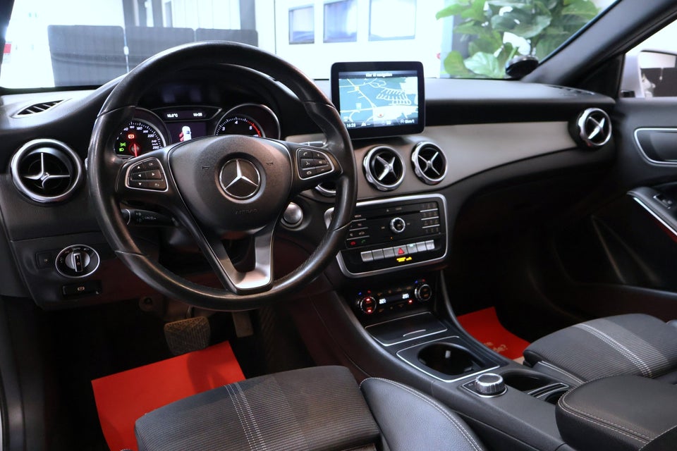 Mercedes GLA220 d 2,2 Urban aut. 5d