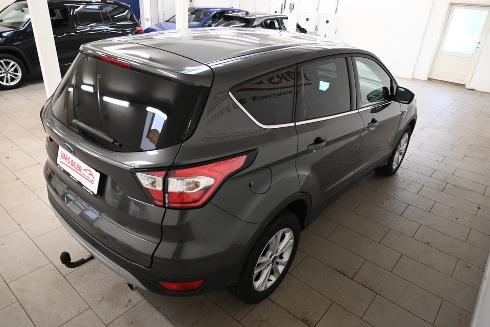 Ford Kuga 2,0 TDCi 120 Titanium aut. 5d