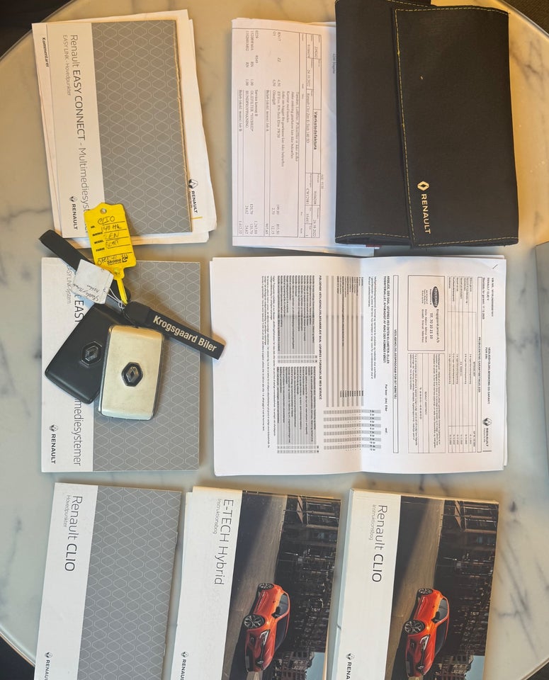 Renault Clio V 1,6 E-Tech Intens 5d