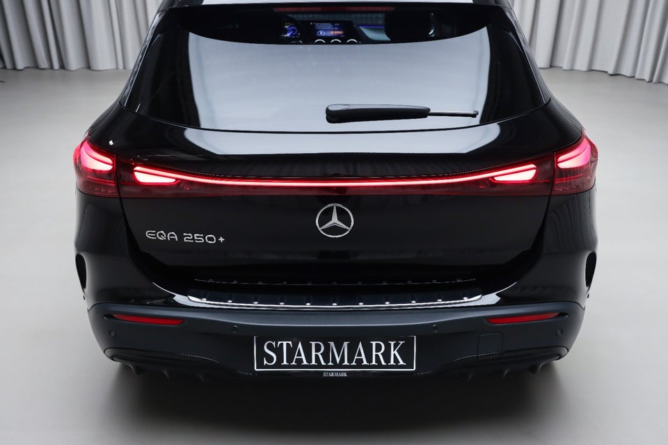 Mercedes EQA250+ AMG Premium 5d