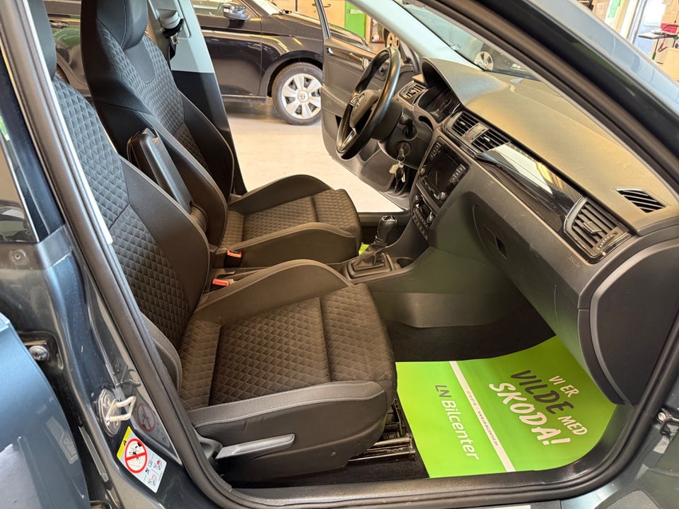 Skoda Rapid 1,0 TSi 110 Ambition DSG 5d