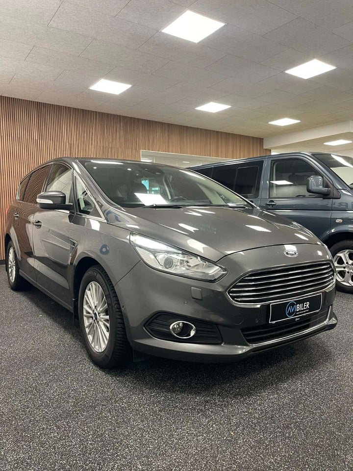 Ford S-MAX 2,0 EcoBlue Titanium aut. 5d