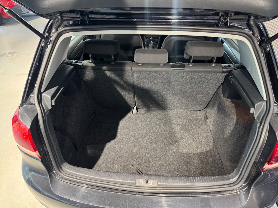 VW Golf VI 1,6 TDi 105 BlueMotion 5d