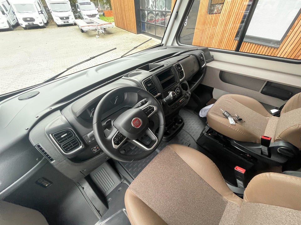 Etrusco I7400SBC 2,3 aut. 4d