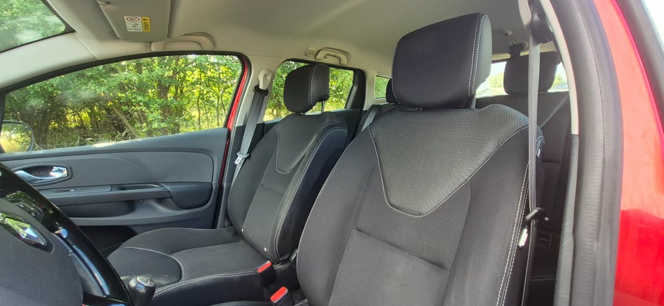 Renault Clio IV 0,9 TCe 90 Dynamique Sport Tourer 5d