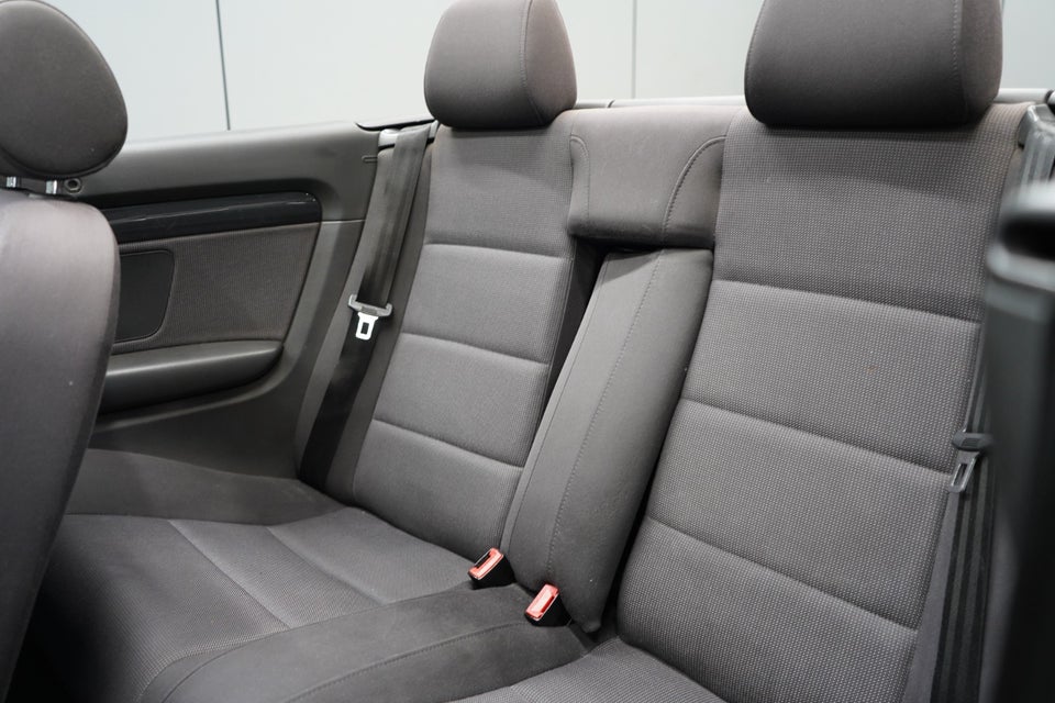 Audi A4 2,4 V6 Cabriolet Multitr. 2d