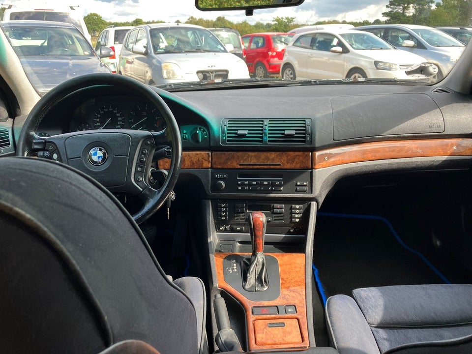 BMW 528i 2,8 Steptr. 4d