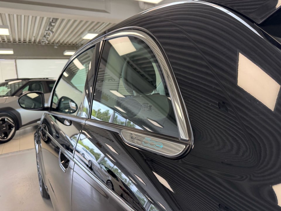Fiat 500e 42 la Prima by Bocelli 3d