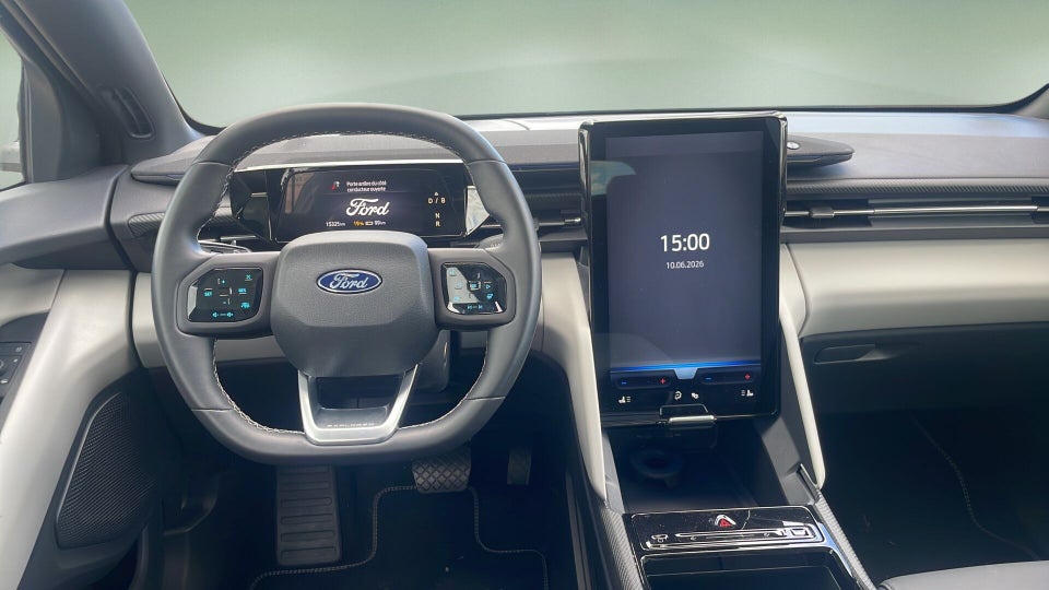 Ford Explorer 77 Premium Extended Range 5d