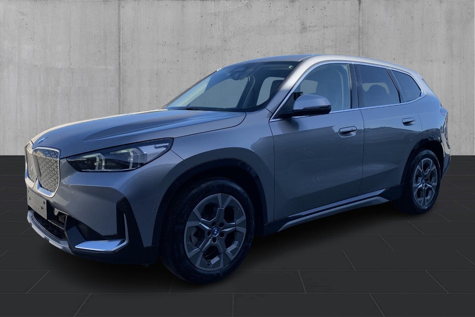 BMW iX1 eDrive20 X-Line 5d