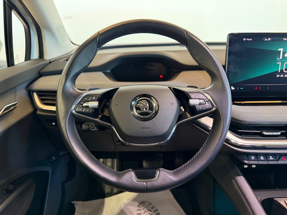 Skoda Enyaq 80 iV Plus Loft 5d