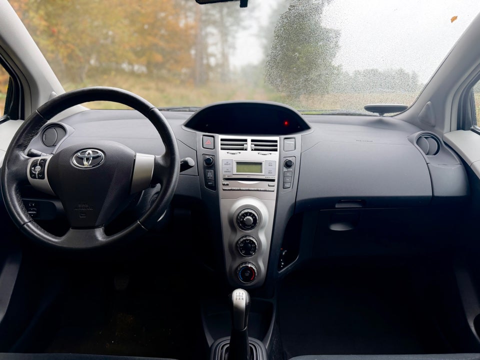 Toyota Yaris 1,3 Luna 5d
