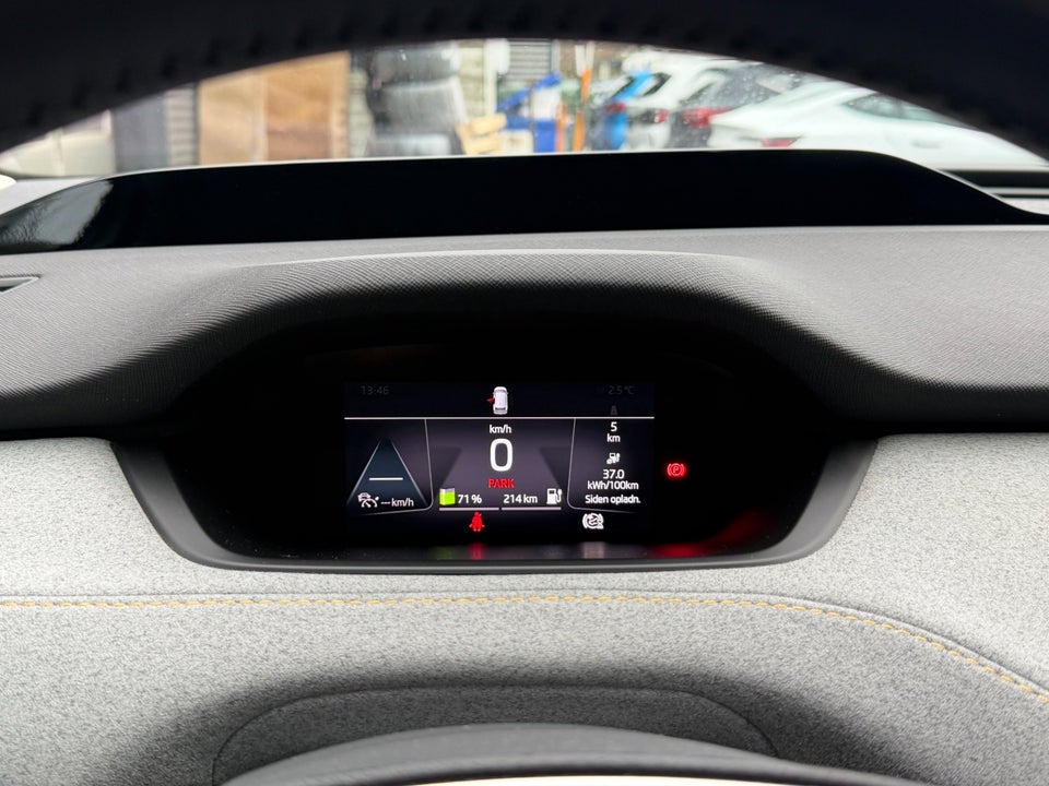 Skoda Enyaq 80x iV Maxx 5d