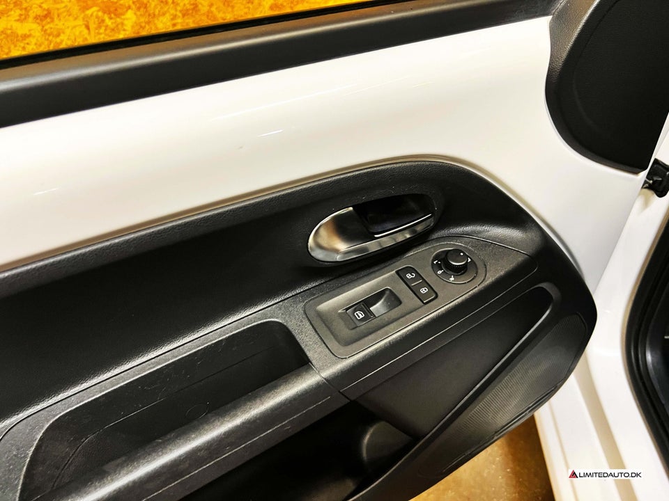 VW Up! 1,0 60 Move Up! BMT 5d