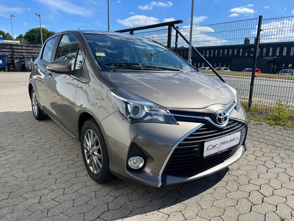 Toyota Yaris 1,0 VVT-i T2 Komfort 5d