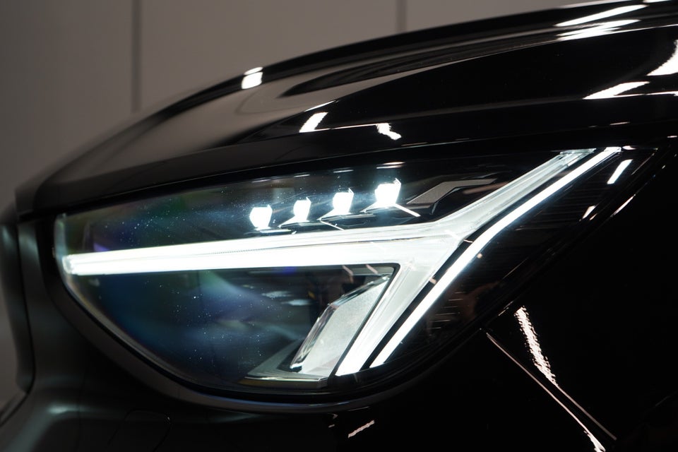 Volvo XC40 P6 ReCharge Core 5d