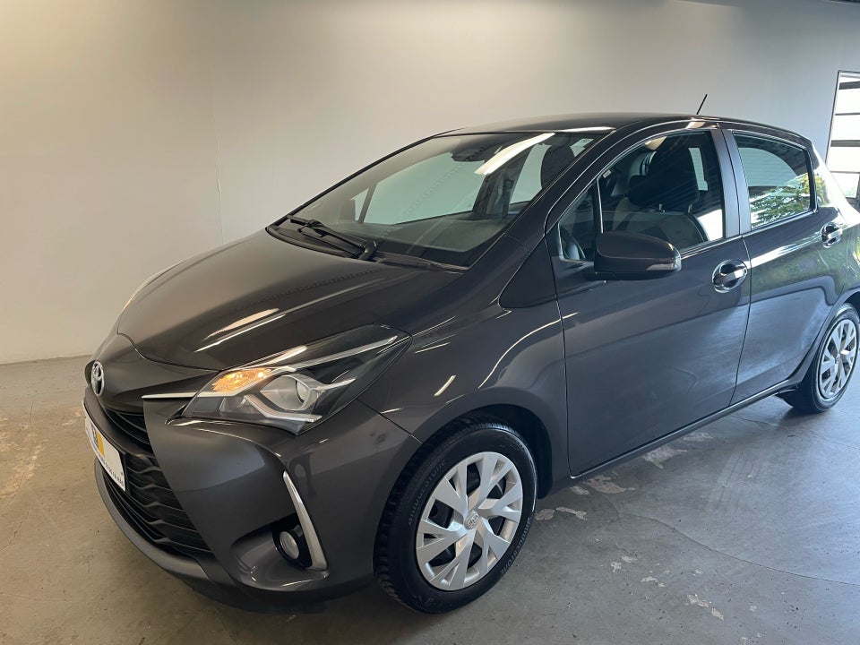 Toyota Yaris 1,0 VVT-i T2 5d