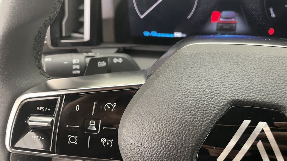 Renault Megane E-Tech 60 Iconic 5d