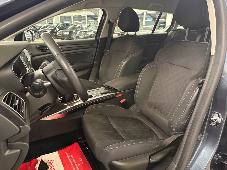 Renault Megane IV 1,3 TCe 140 Limited Sport Tourer 5d