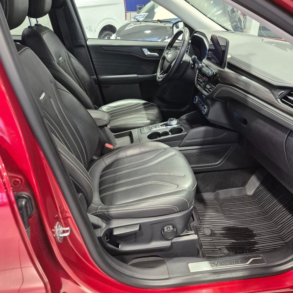 Ford Kuga 2,5 PHEV Vignale CVT 5d