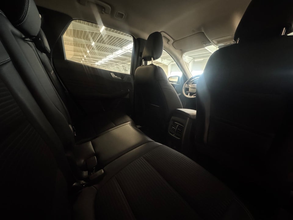 Ford Kuga 2,5 PHEV Titanium X CVT 5d