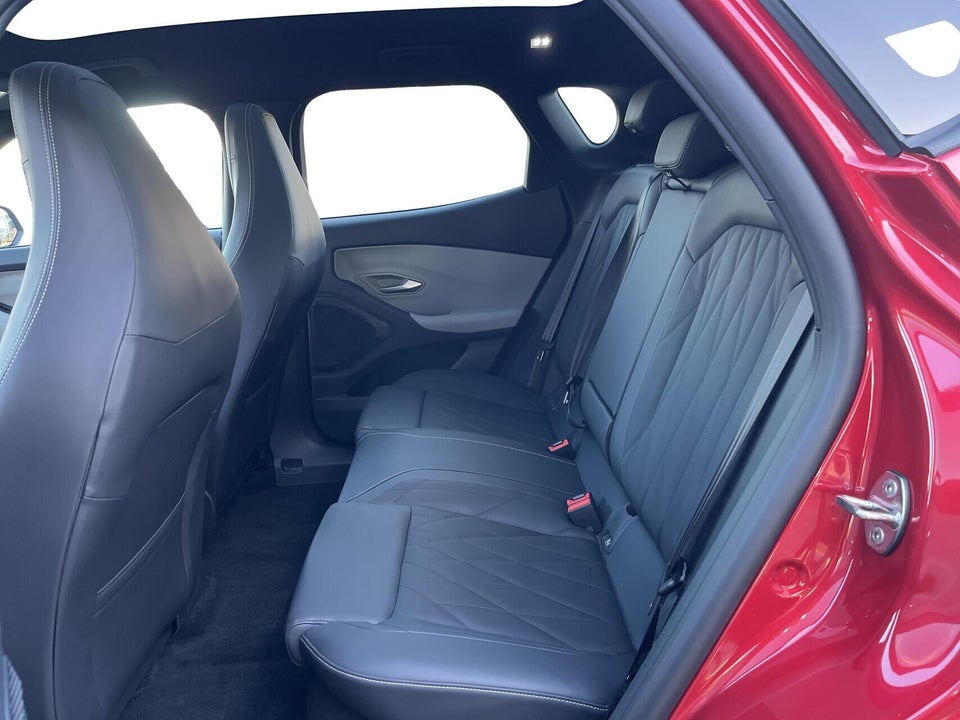 Ford Capri 77 Premium Extended Range 5d