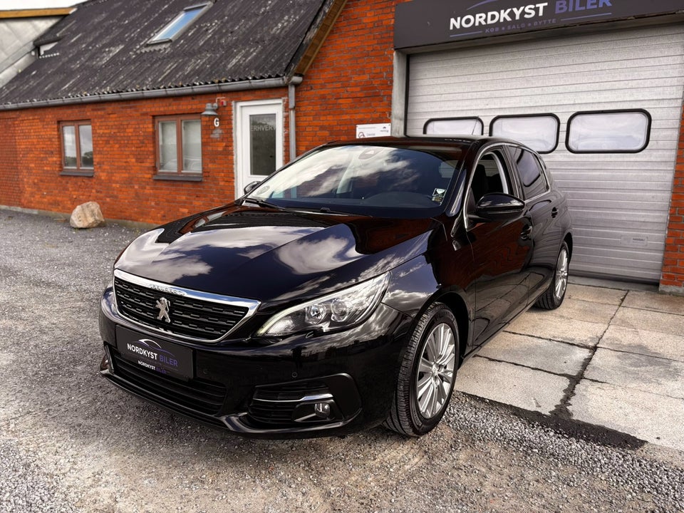 Peugeot 308 1,6 BlueHDi 120 Allure Sky 5d