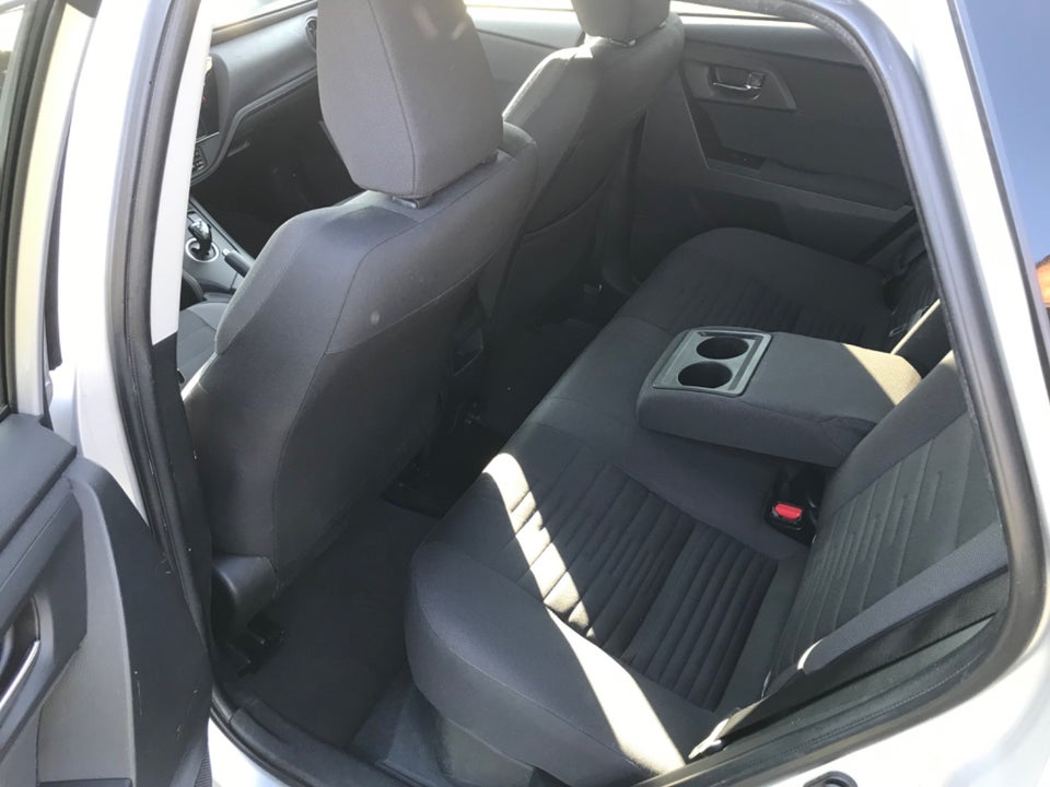 Toyota Auris 1,8 Hybrid H2 Comfort Touring Sports CVT 5d