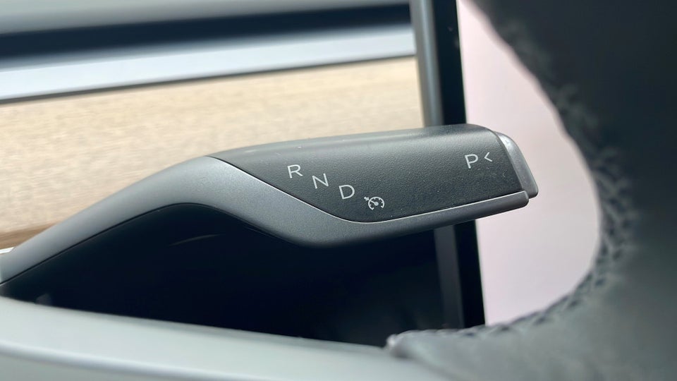 Tesla Model 3 RWD 4d