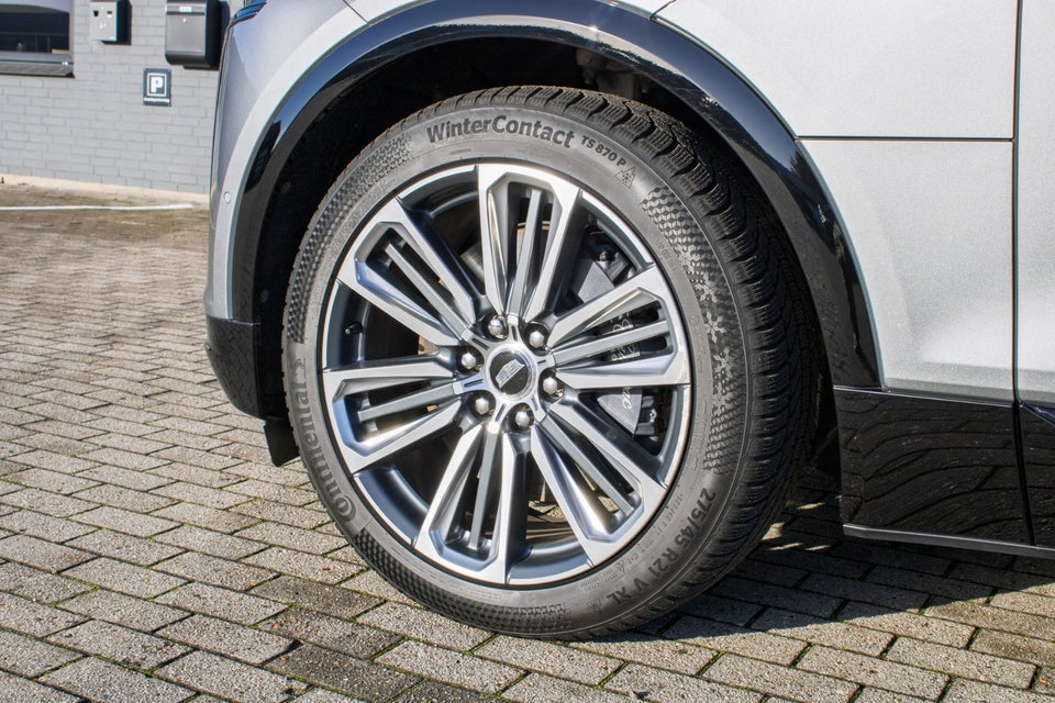 Cadillac Lyriq 600 E4 Sport AWD 5d