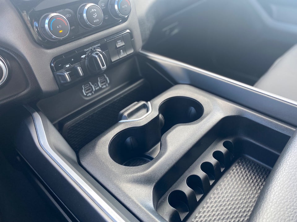 Dodge RAM 1500 5,7 V8 Hemi Laramie Sport aut. 4d