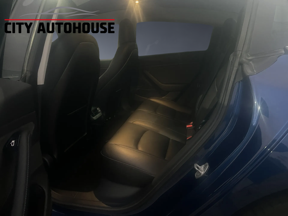 Tesla Model 3 Long Range AWD 4d