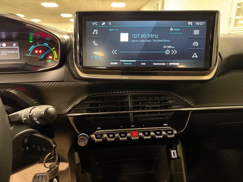 Peugeot e-208 50 Style 5d