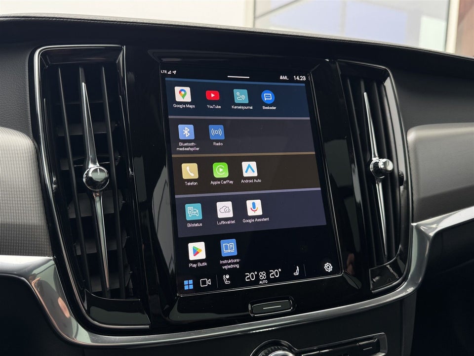 Volvo V90 2,0 T8 ReCharge Ultimate Dark aut. AWD 5d