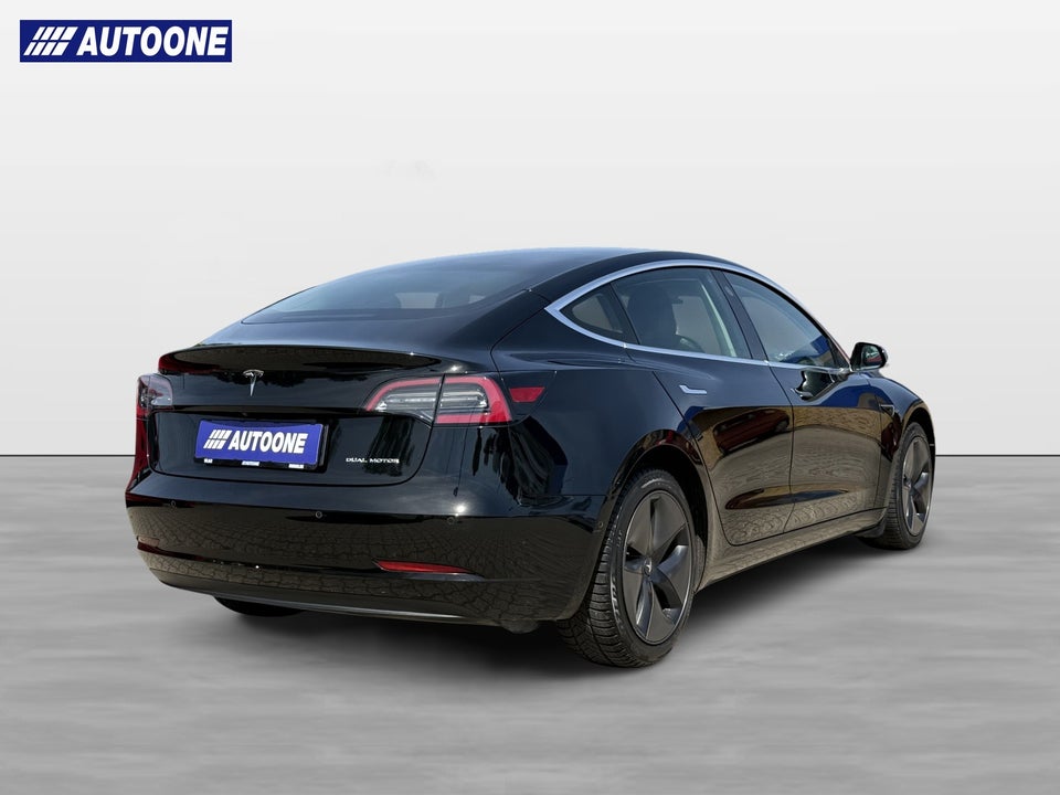 Tesla Model 3 Long Range AWD 4d