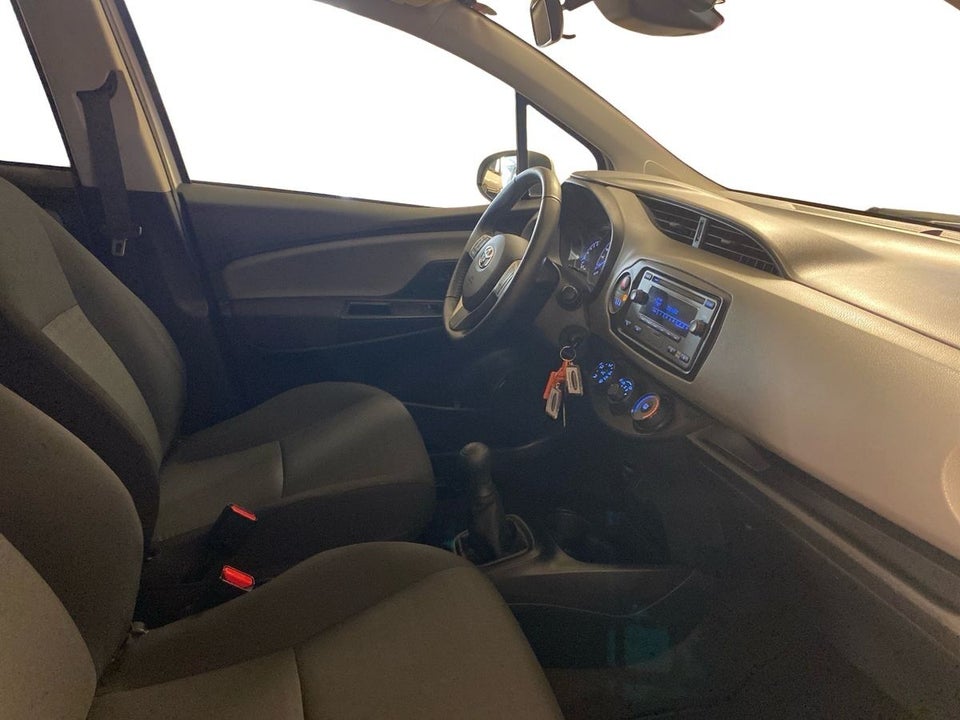 Toyota Yaris 1,0 VVT-i T1 Style 5d