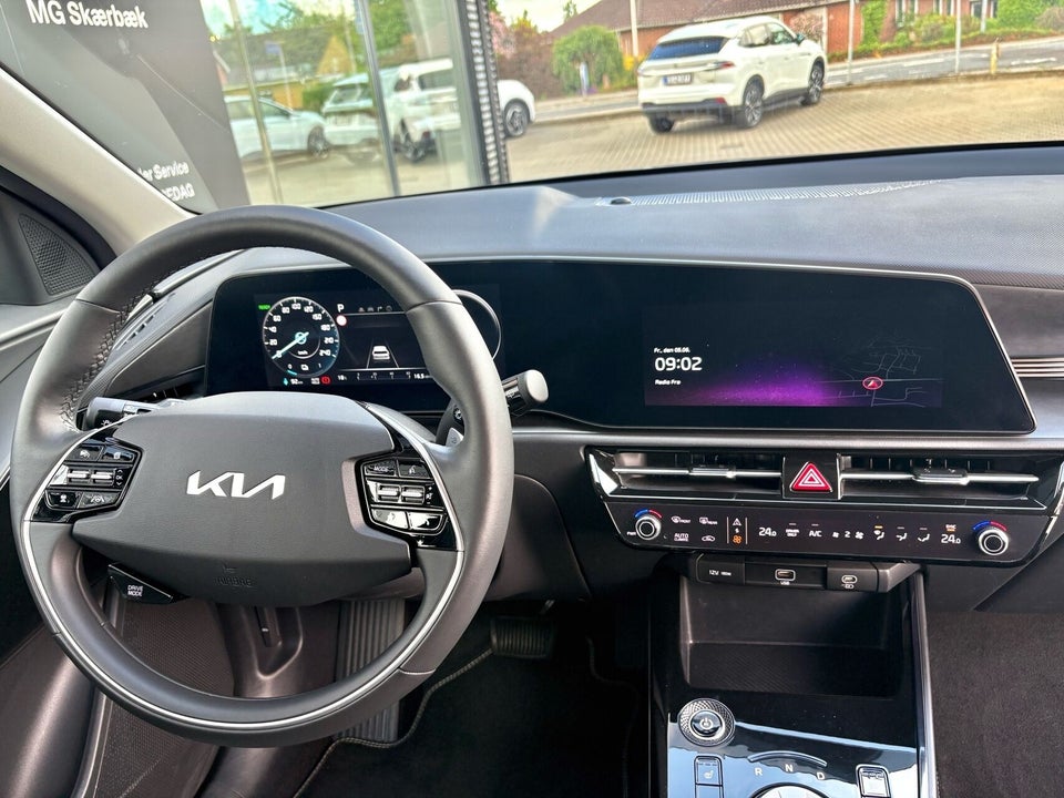 Kia Niro 64 EV Access Plus 5d