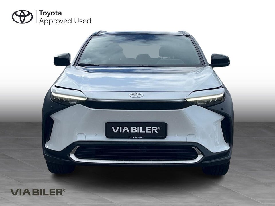 Toyota bZ4X Executive 5d