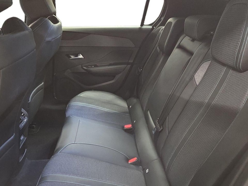 Peugeot 308 1,6 Hybrid First Selection EAT8 5d