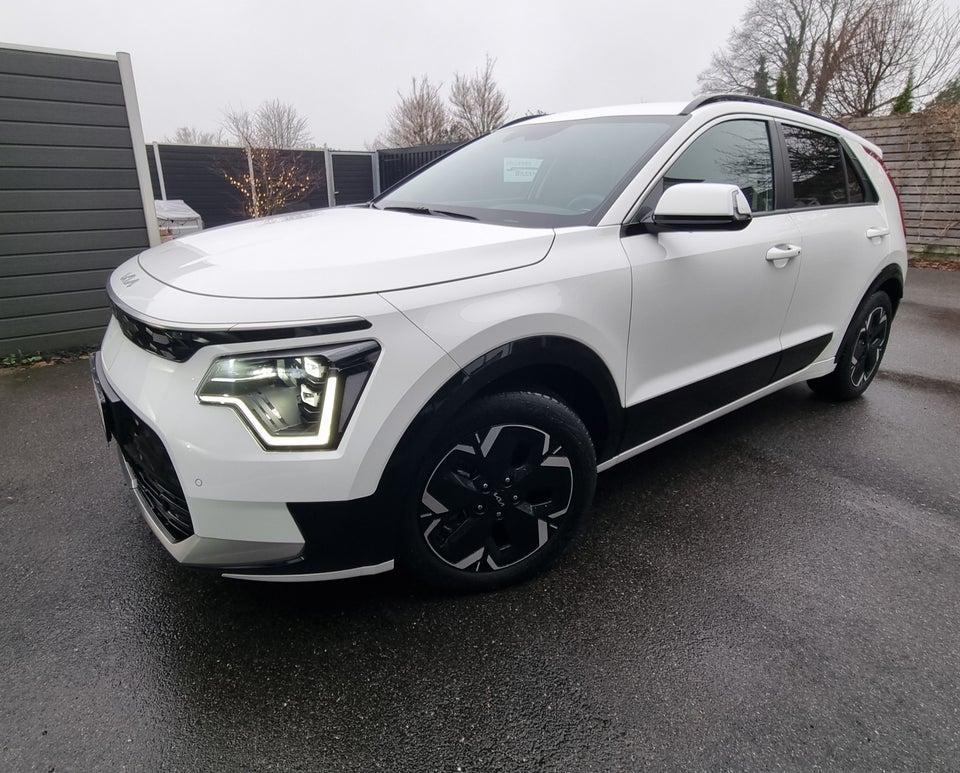 Kia Niro 64 EV Prestige 5d