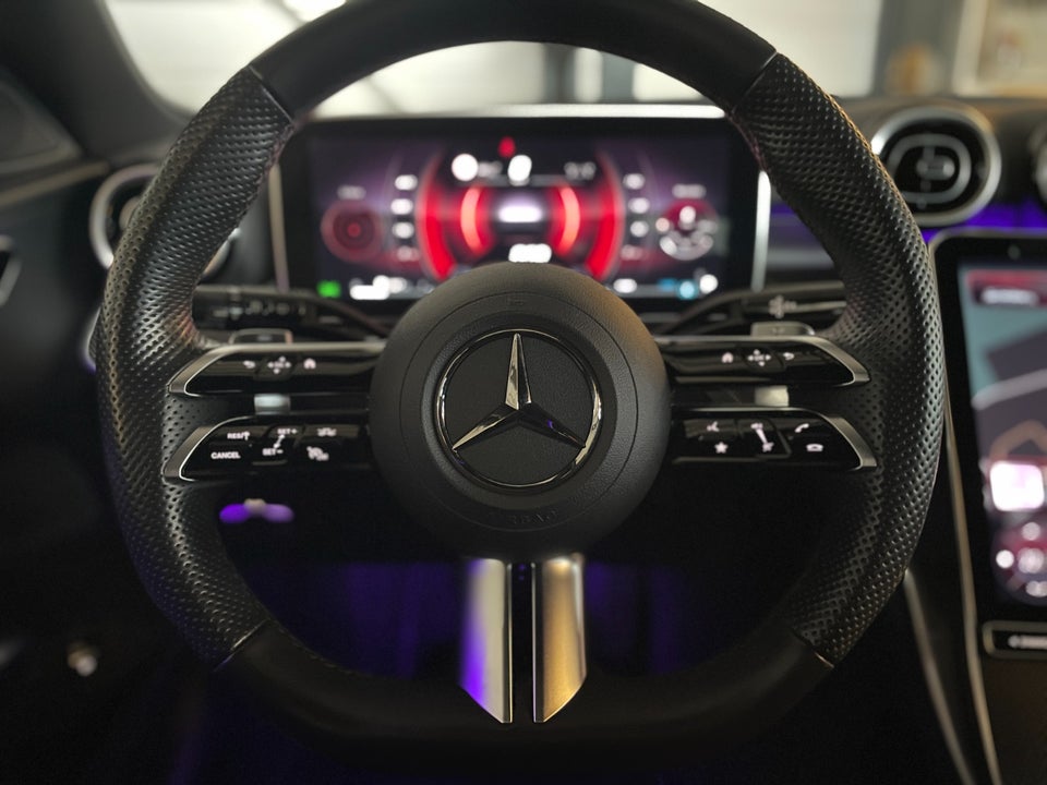 Mercedes C220 d 2,0 AMG Line stc. aut. 5d