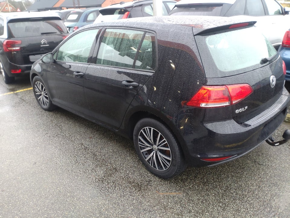 VW Golf VII 1,2 TSi 85 Startline BMT 5d