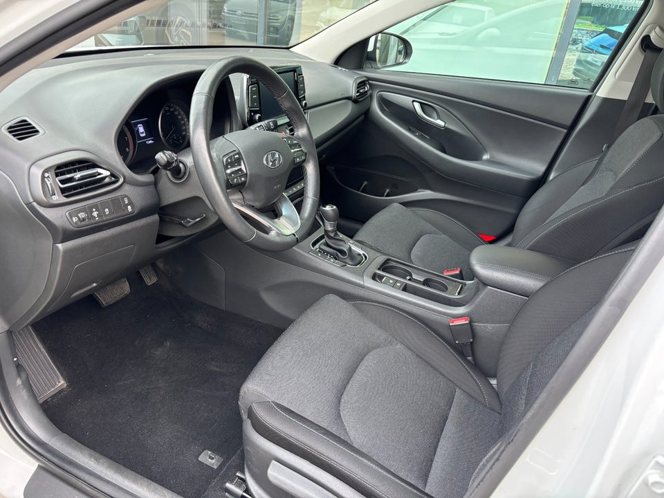 Hyundai i30 1,0 T-GDi Essential stc. DCT 5d