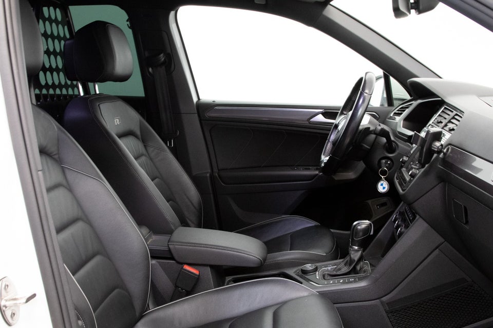 VW Tiguan 2,0 TDi 240 R-line DSG 4Motion Van 5d